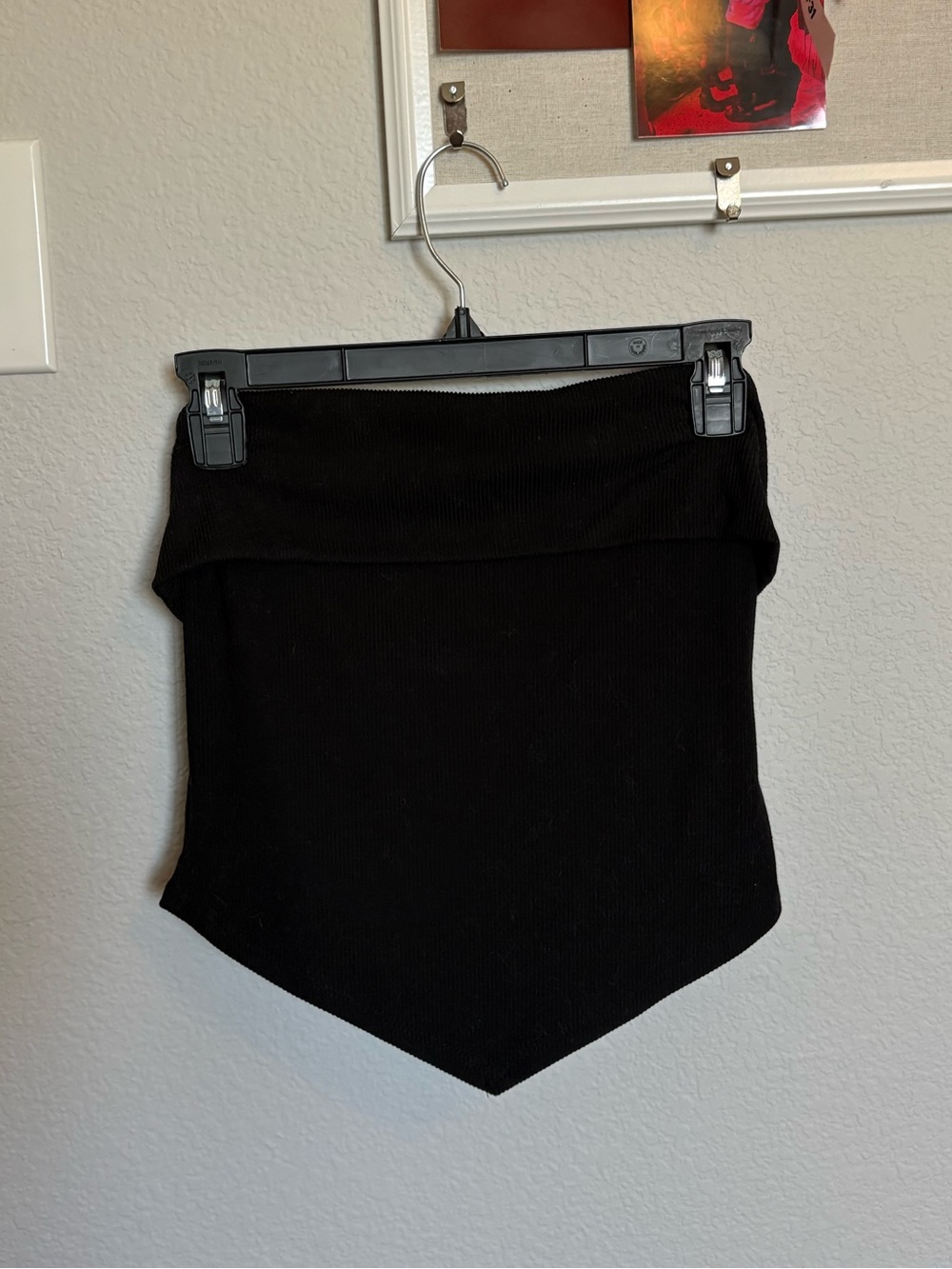 Black V-Line Fold Over Crop